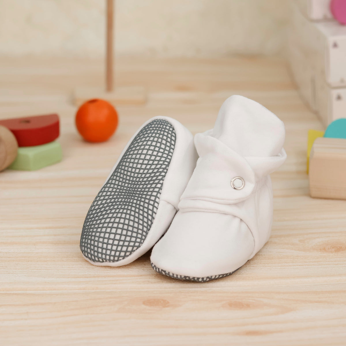 Stay-On Baby Booties, White